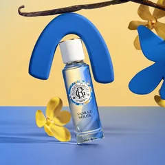 Roger & Gallet Vanille Soleil Wellbeing Fragrant Water für Damen 30 · 100 ml