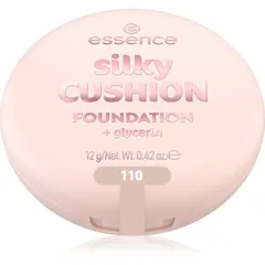essence silky CUSHION FOUNDATION Schwämmchen mit Make up mittlere Deckkraft Farbton 110
